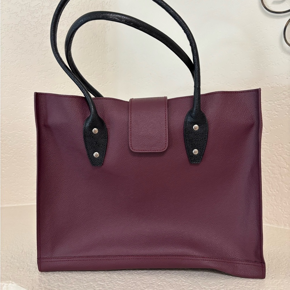 Elegant Burgundy Leather Tote Bag